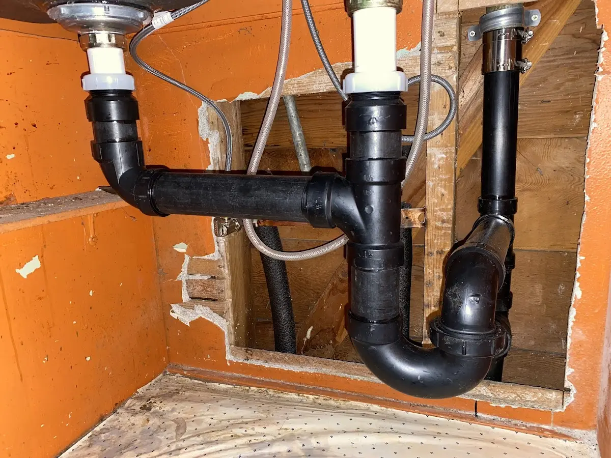 Professional Pipe Bursting equipment and tools on the job in Talty